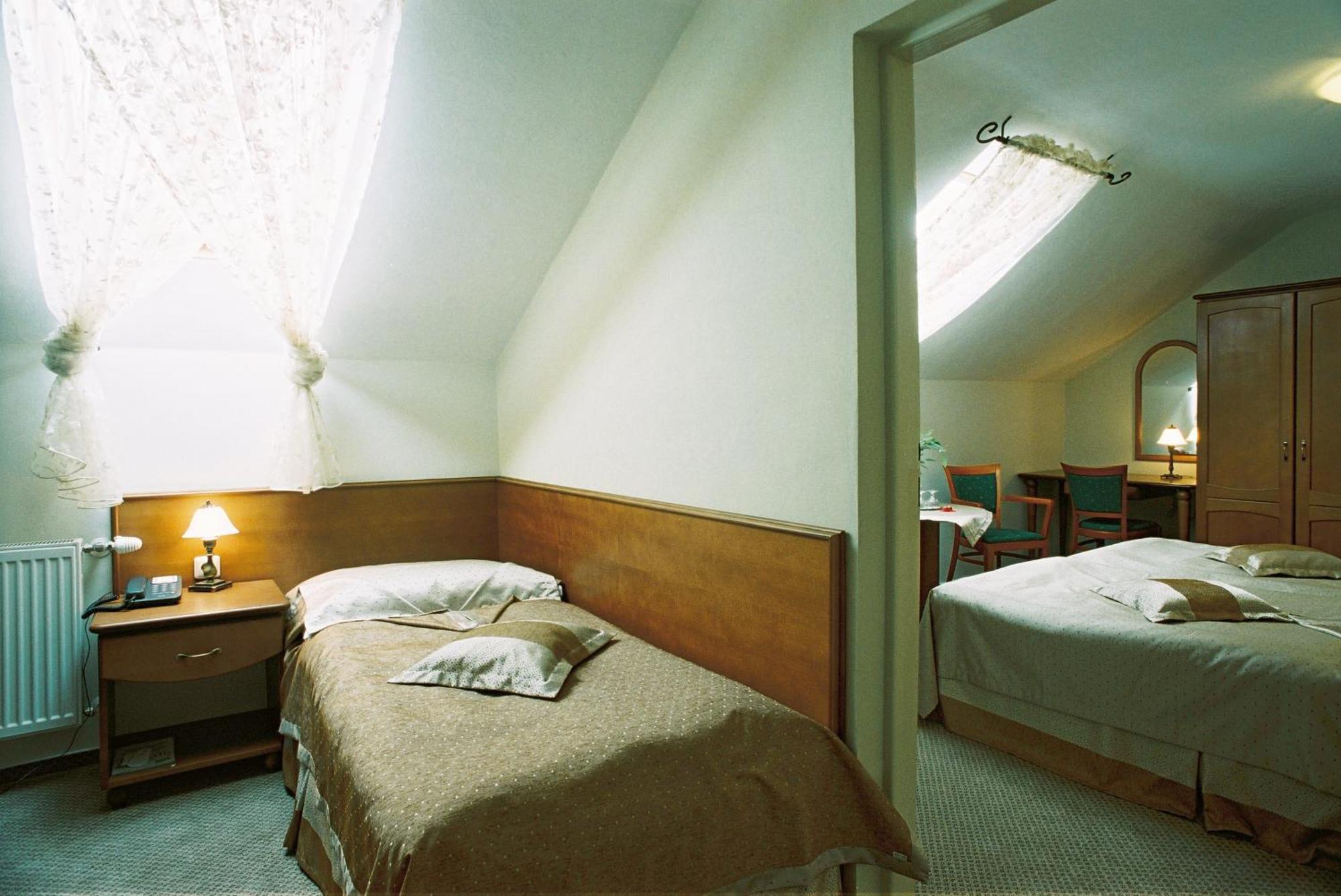 Park Hotel Tartuf Beladice Экстерьер фото