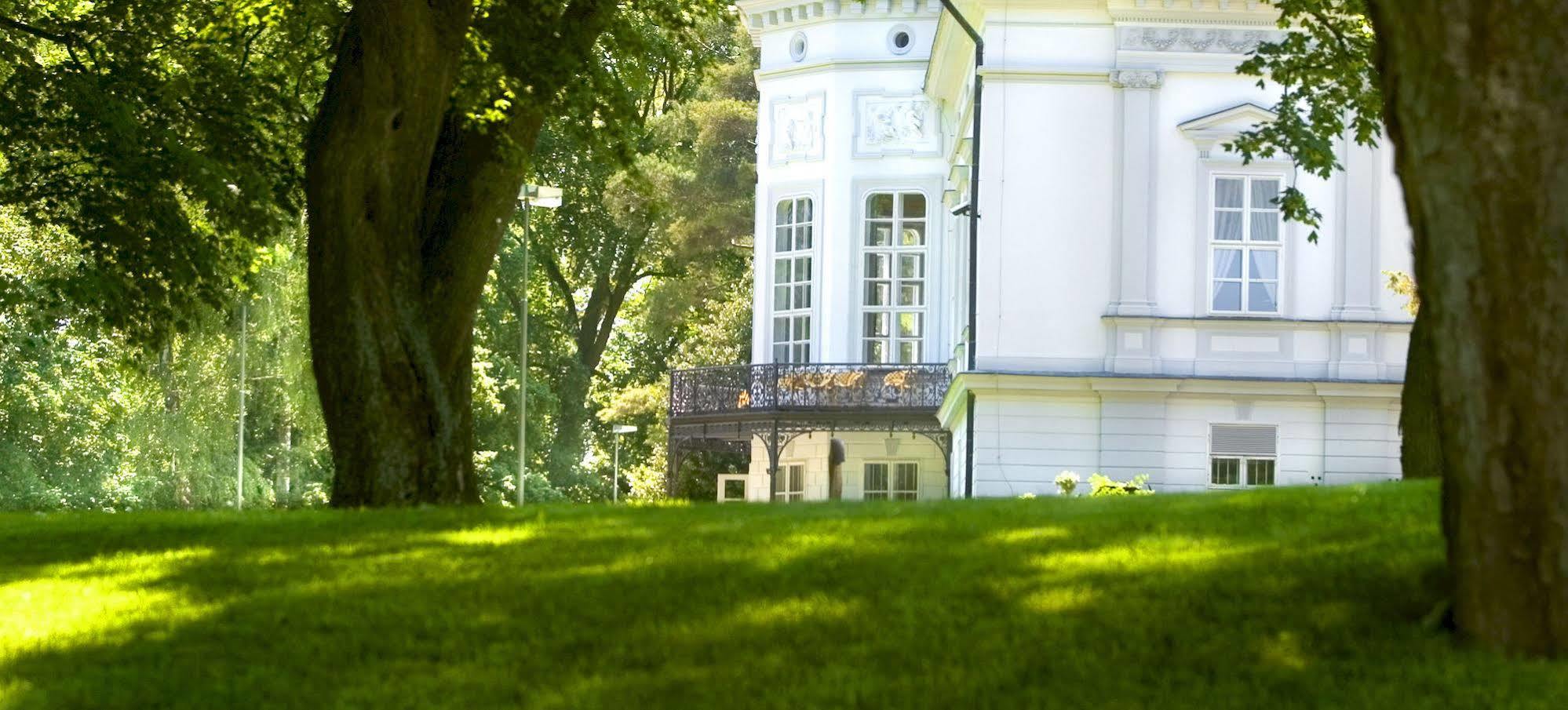 Park Hotel Tartuf Beladice Экстерьер фото